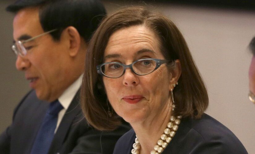 OR Gov. Kate Brown tests positive for COVID-19 after trip to Vietnam