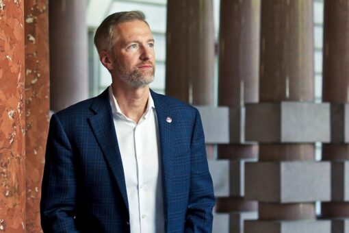 Thousands of text messages sent by Portland mayor’s government phone went missing