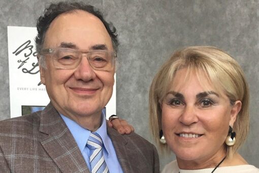 Canadian billionaire offers $35 million for information to catch parents murderer five years later