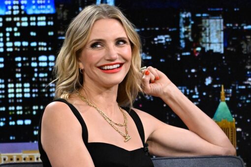 Cameron Diaz shares 2023 motivation and wellness tips, including dancing naked: ‘You just gotta get s— done’