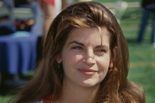 Kirstie Alley dead at 71 from cancer, Hollywood mourns actress