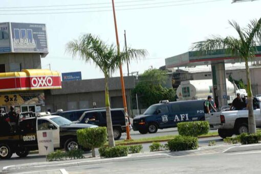 7 cartel members, 1 Mexican soldier killed in shootout near US border