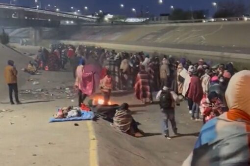El Paso hit by 255% increase in migrant encounters as Title 42’s end nears, migrants start fires to keep warm