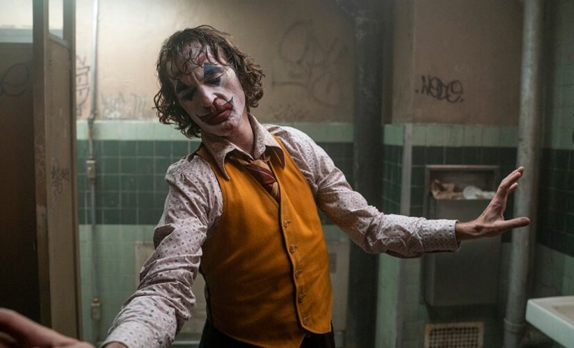 ‘Joker’ director Todd Phillips releases first look of Joaquin Phoenix in 2024 sequel