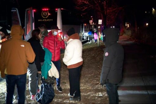 Texas Gov. Abbott hits back at White House over criticism of busing migrants on Christmas Eve