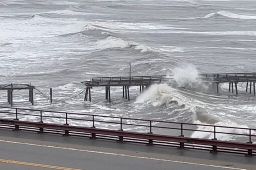 California storm knocks out power for 560,000 as NWS warns of impending floods