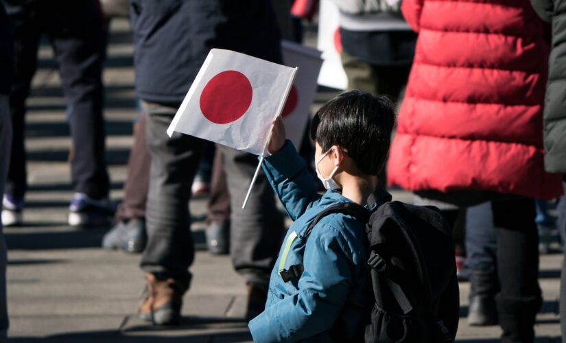 Tokyo to give 5,000 yen in monthly benefits per child