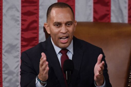 Conservatives pan Jefferies ‘rambling disaster of a speech,’ yet gets high praise from left