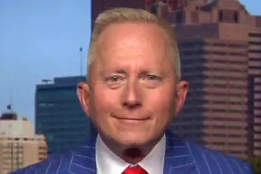 House speaker battle: Nancy Pelosi ‘happy as hell’ with GOP chaos, Van Drew says