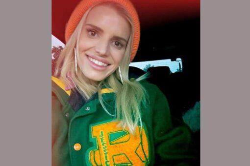 Jessica Simpson shares photo after finding her 8th grade cheerleading letterman jacket