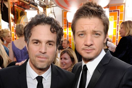 Mark Ruffalo sends prayers to Jeremy Renner, asks fans for well wishes after snowplowing accident