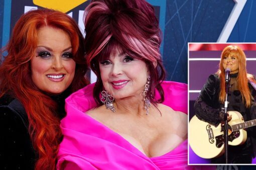 Wynonna Judd recalls last performance with mom Naomi Judd: ‘She was very fragile’