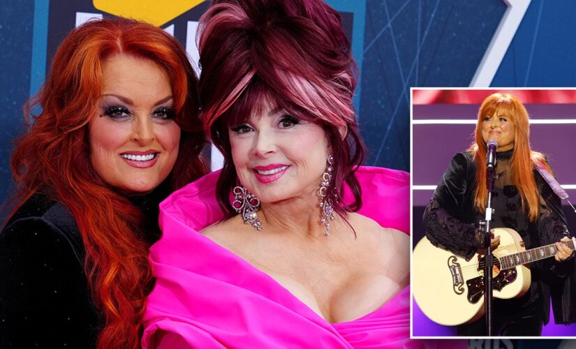 Wynonna Judd recalls last performance with mom Naomi Judd: ‘She was very fragile’