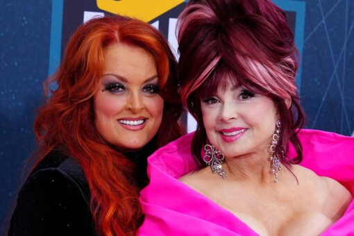 Wynonna Judd says touring after her mother Naomi’s death was ‘healing’: ‘I wasn’t expecting it’